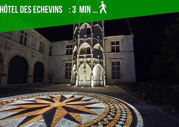 Les Quatre Piliers - 1 Min Palais Jacques Coeur